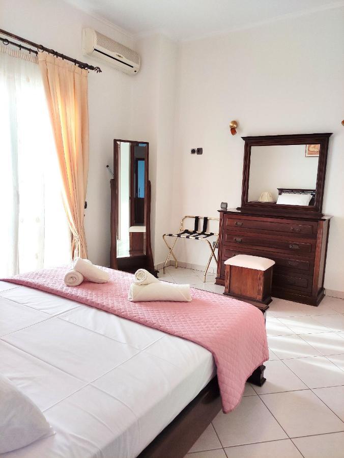 Anastasiou Home In Central Crossroad Parga Exterior foto